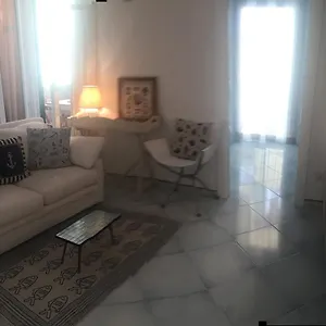 https://delizioso-appartamento-con-terrazzetta.it-tuscanyhotel.com